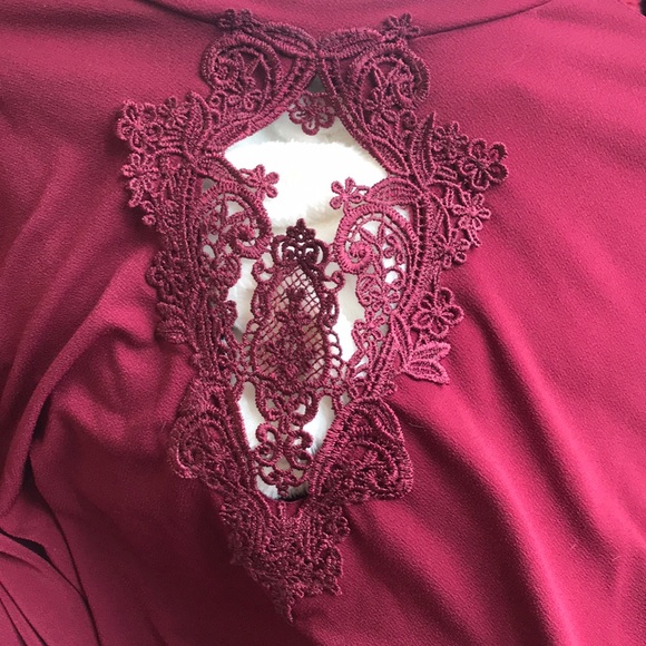 Beautiful blouse - Picture 3 of 3